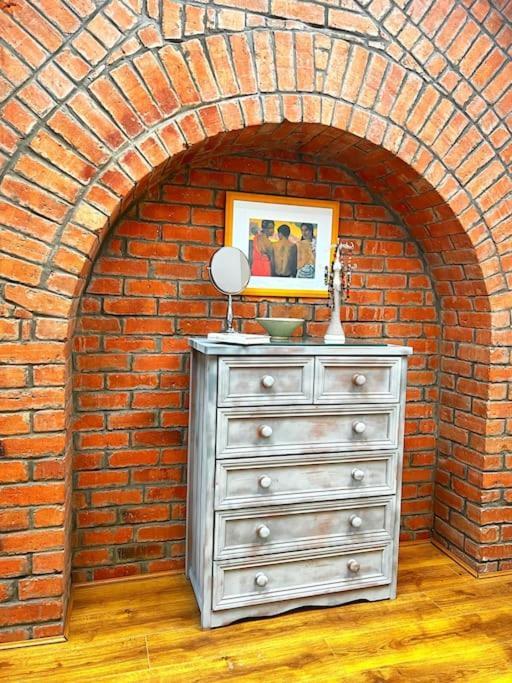 True Colours Apartment In Central Location Bangor  Dış mekan fotoğraf